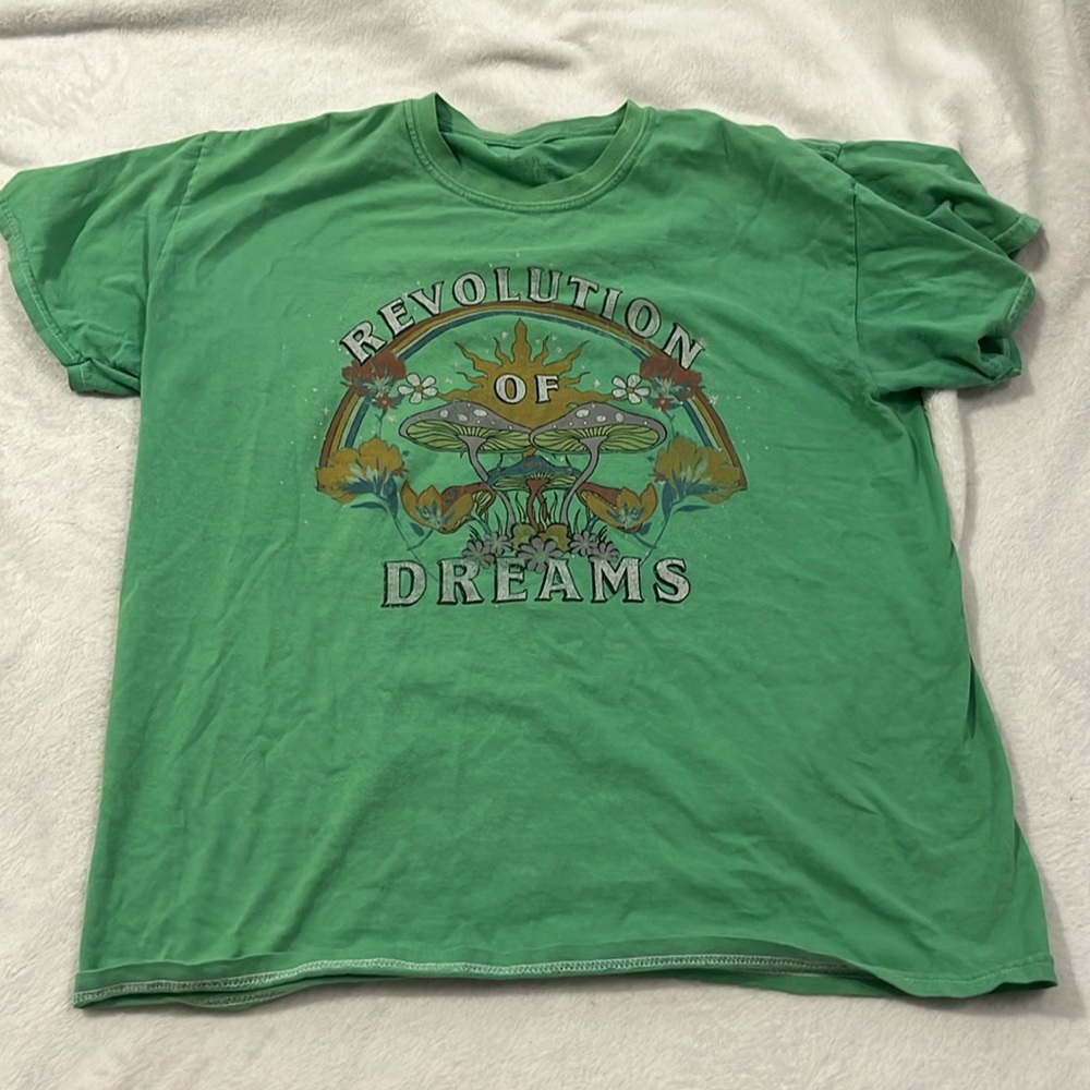 Full Tilt green "revolution of dreams" t shirt